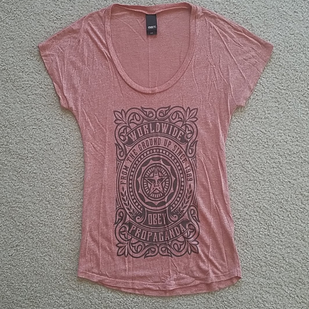 Obey T-shirt